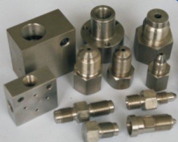 超高(gao)壓過度(du)接頭